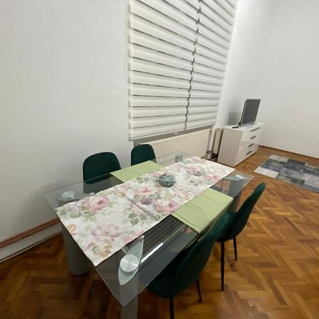 Apartament Super Central Cu Parcare Privata Διαμέρισμα Αράντ Εξωτερικό φωτογραφία